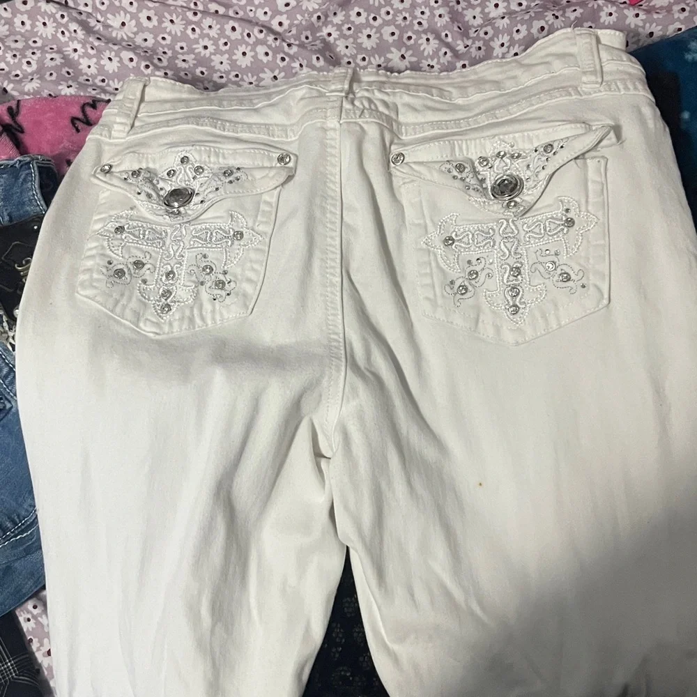 Women's White Jeans - Picture 1 of 4